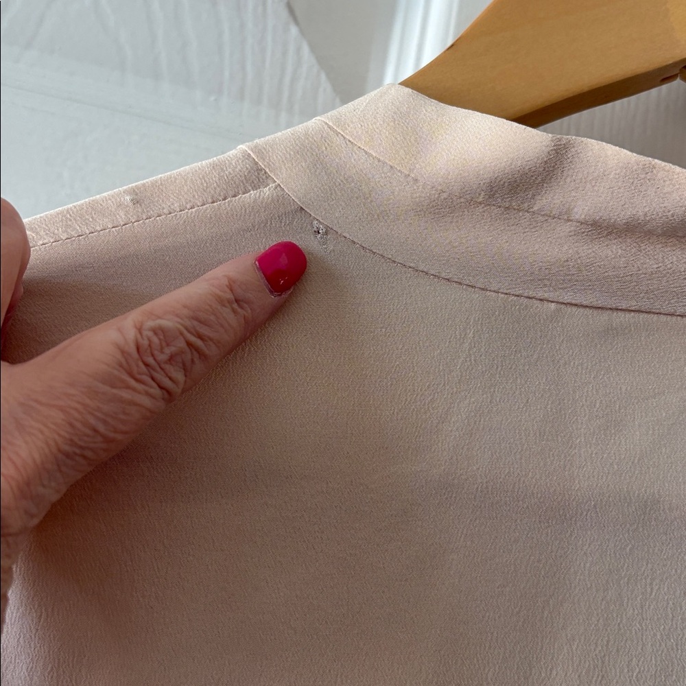 Max Studio Pale Peach V-Neck Silk 3/4 Sleeve Blouse, Size L - Picture 6 of 6